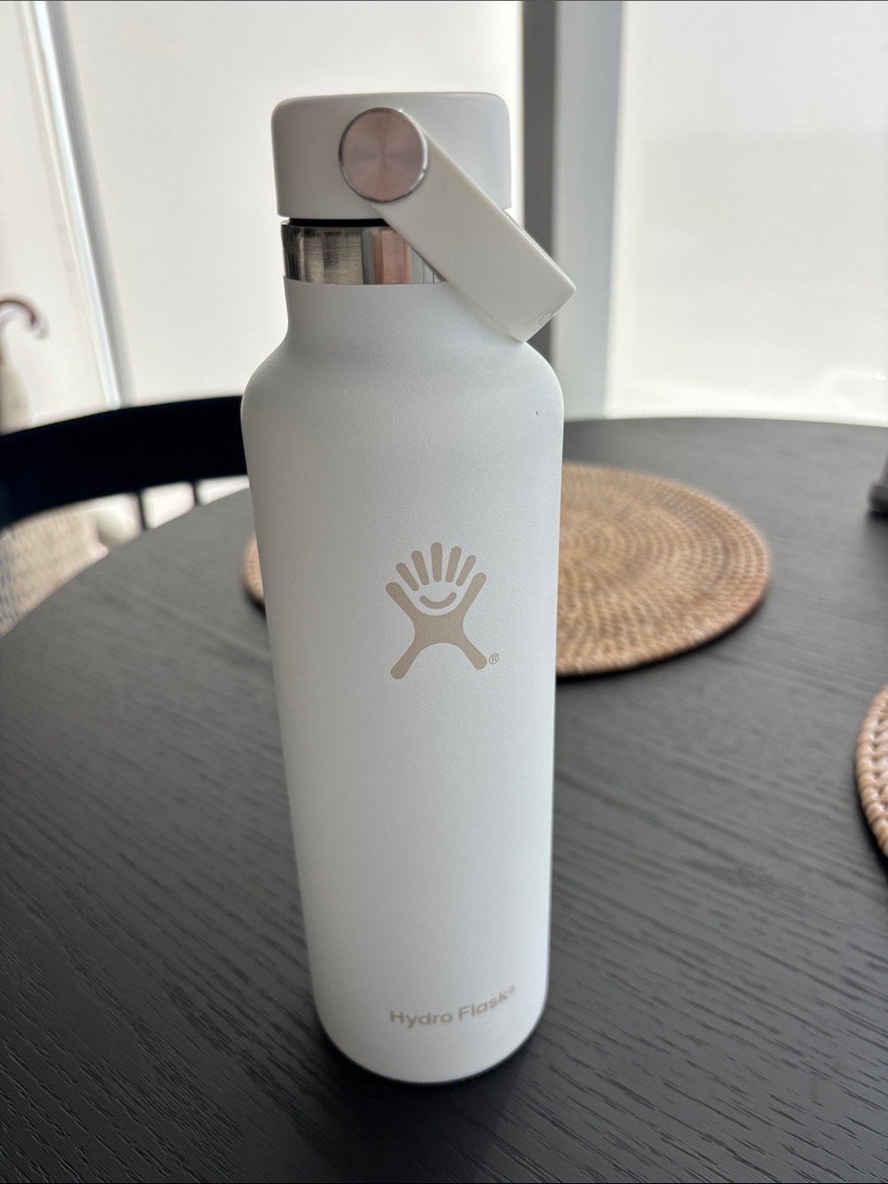 Hydro Flask White Insulated 21 Ounce Water Bottle with Carry Handle